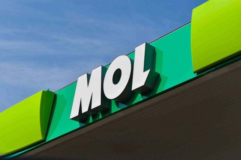 MOL Orders Alternative Oil to Supply Hungary, Slovakia Refineries
